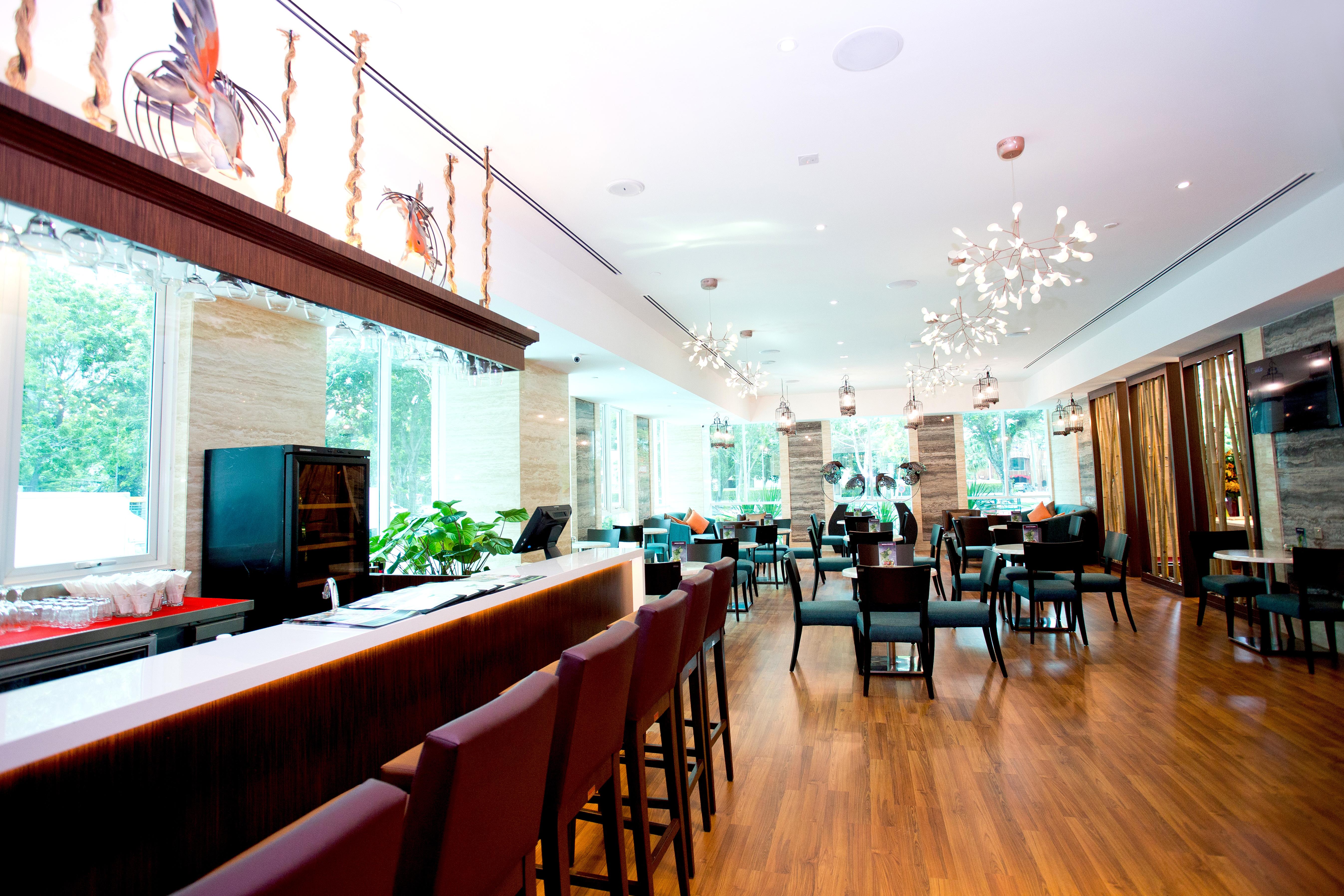 Vouk Hotel Suites, Penang George Town Eksteriør bilde