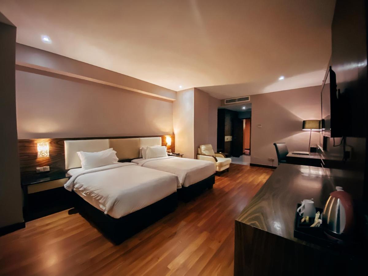 Vouk Hotel Suites, Penang George Town Eksteriør bilde