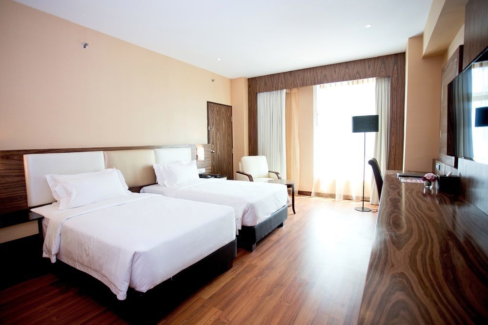 Vouk Hotel Suites, Penang George Town Eksteriør bilde