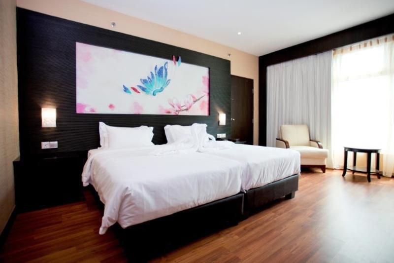Vouk Hotel Suites, Penang George Town Eksteriør bilde