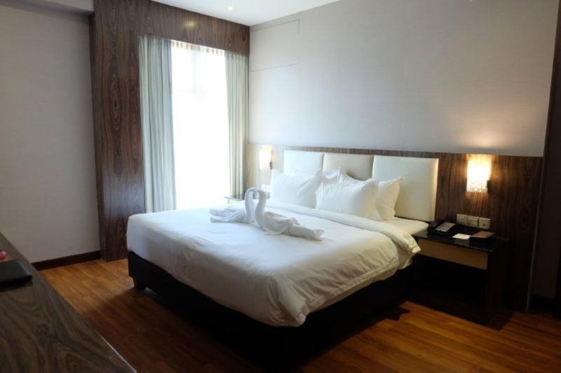 Vouk Hotel Suites, Penang George Town Eksteriør bilde